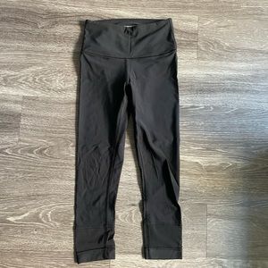 Victoria Sport black cropped leggings